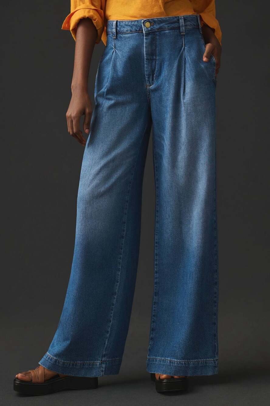 Pilcro Size 28 Wide Barrel Leg Pleated Denim Jeans